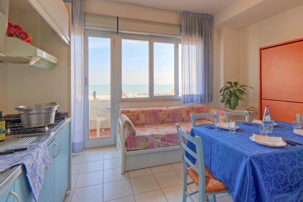 Bianchi Hotel & Residence Porto Recanati Exterior photo